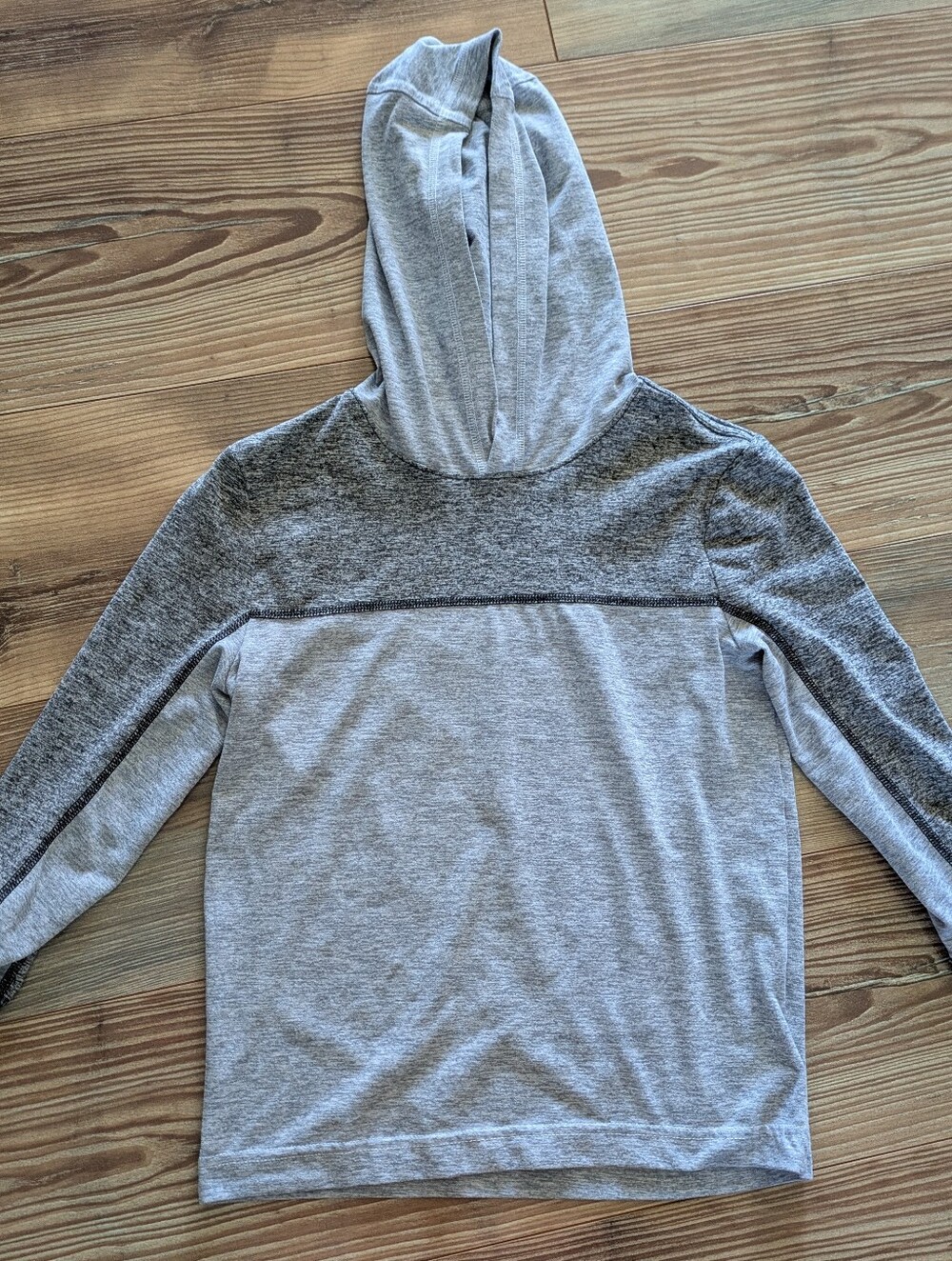 Tommy Bahama Heather Gray Lightweight Soft Athletic Hoodie Youth Boys Medium 7/8